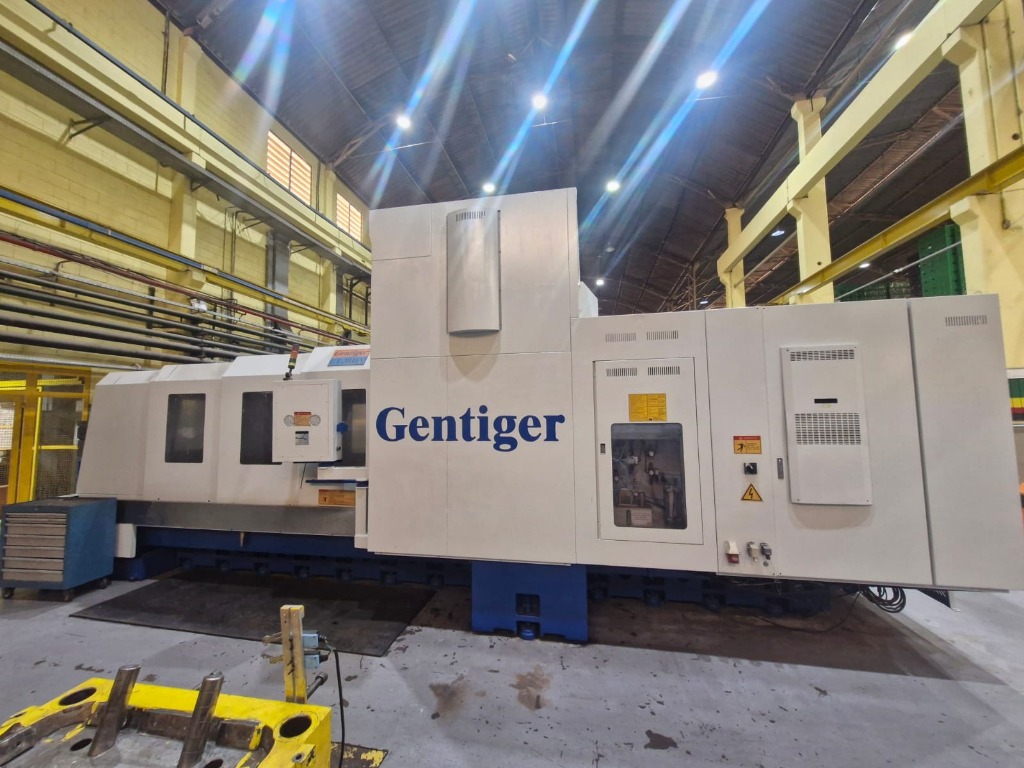 Centro de Usinagem CNC Gentiger GT-3016V
